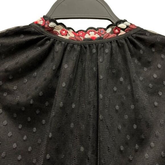 kate spade Camelia Embroidered Top Size Medium - Picture 4 of 10